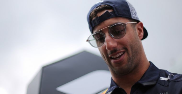 Daniel Ricciardo brings in 2019 with style!