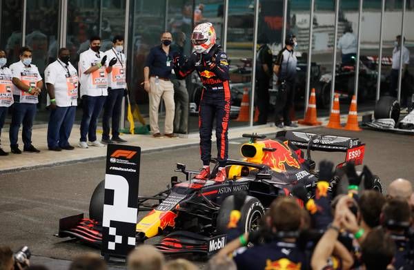 Abu Dhabi GP Debrief: Verstappen is a 2021 title threat if Red Bull do their job