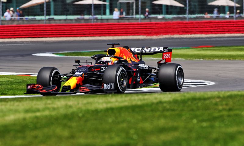 Live Hamilton Pakt Pole Voor Sprintrace Verstappen Start Als Tweede