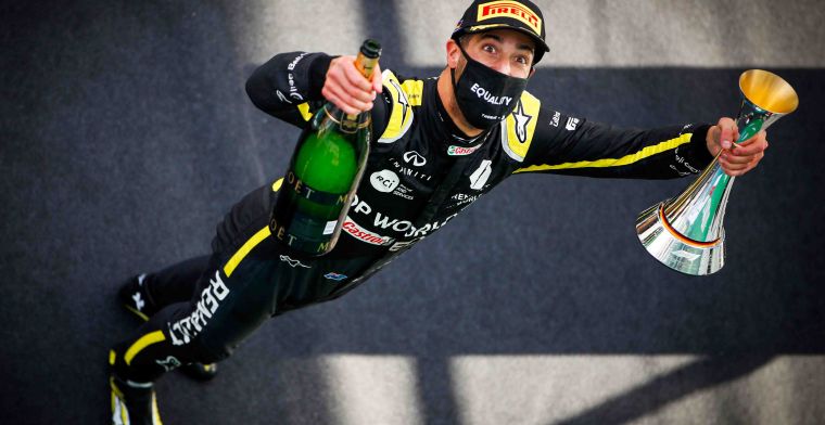 Ricciardo over tattoo Abiteboul: 'Anders wordt het oud nieuws'