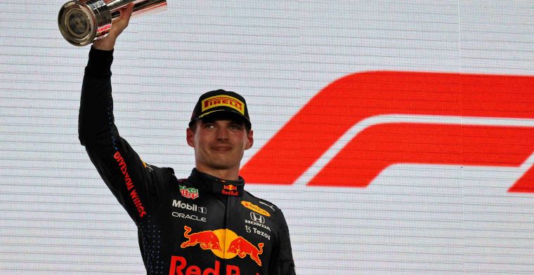 Verstappen has advantage: 'Pressure is on Hamilton, he has to win both'
