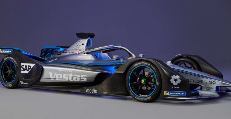 Mercedes presents final Formula E car for De Vries and Vandoorne