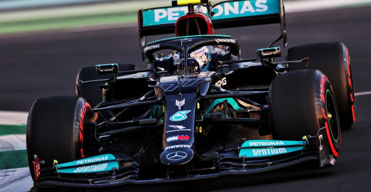 Mercedes aan het werk na problemen: 'Hij moet en zal beide races winnen'