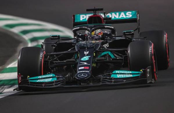 Hamilton on pole after Verstappen crashes in sector three in Q3
