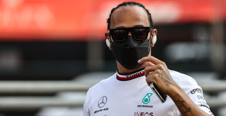 Hamilton's future unclear: 'Make way for younger driver'